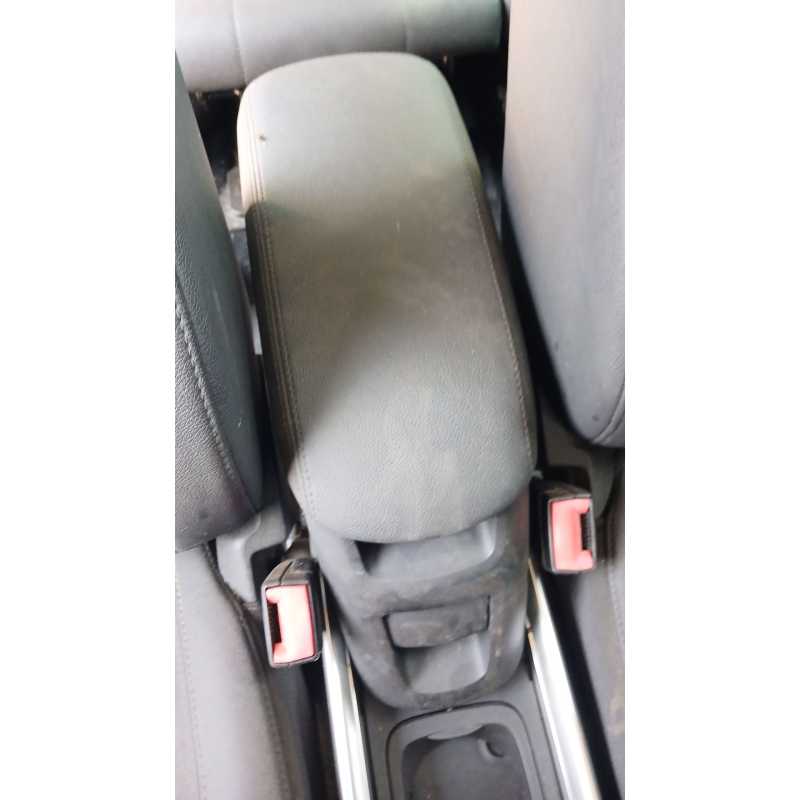 Recambio de apoyabrazos central para opel meriva b monospace (s10) 1.7 cdti (75) referencia OEM IAM   