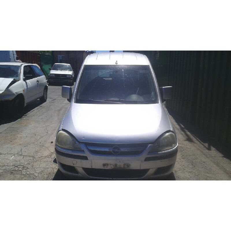opel combo (corsa c) del año 2004
