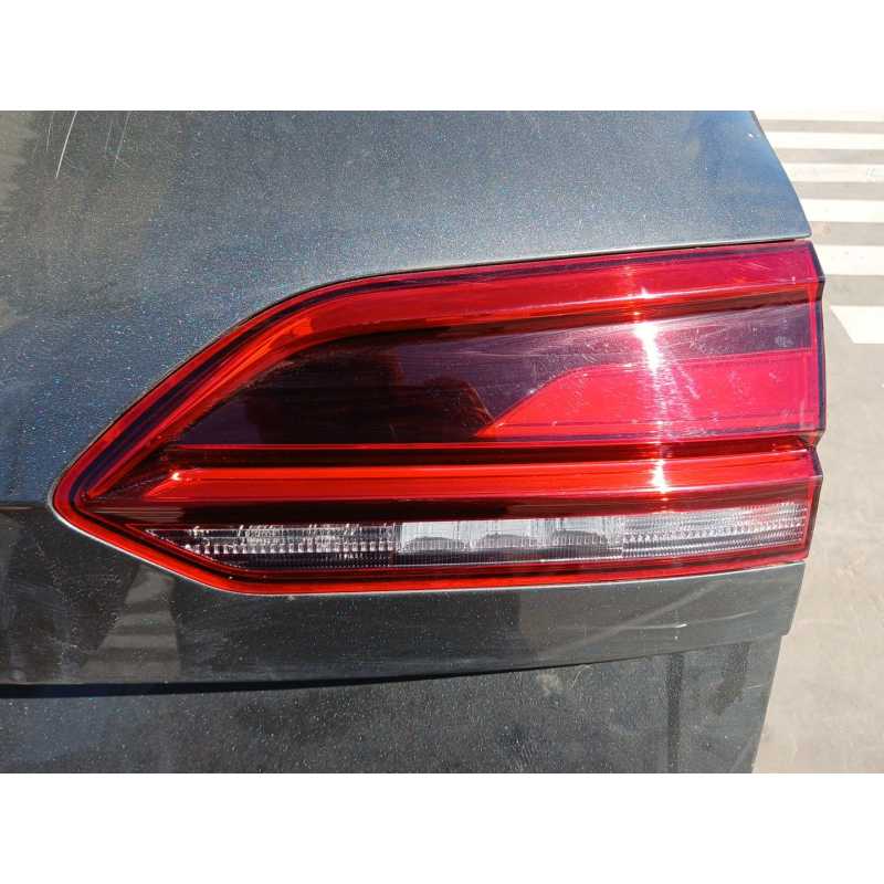 Recambio de piloto trasero derecho interior para volkswagen touareg premium 4motion referencia OEM IAM   