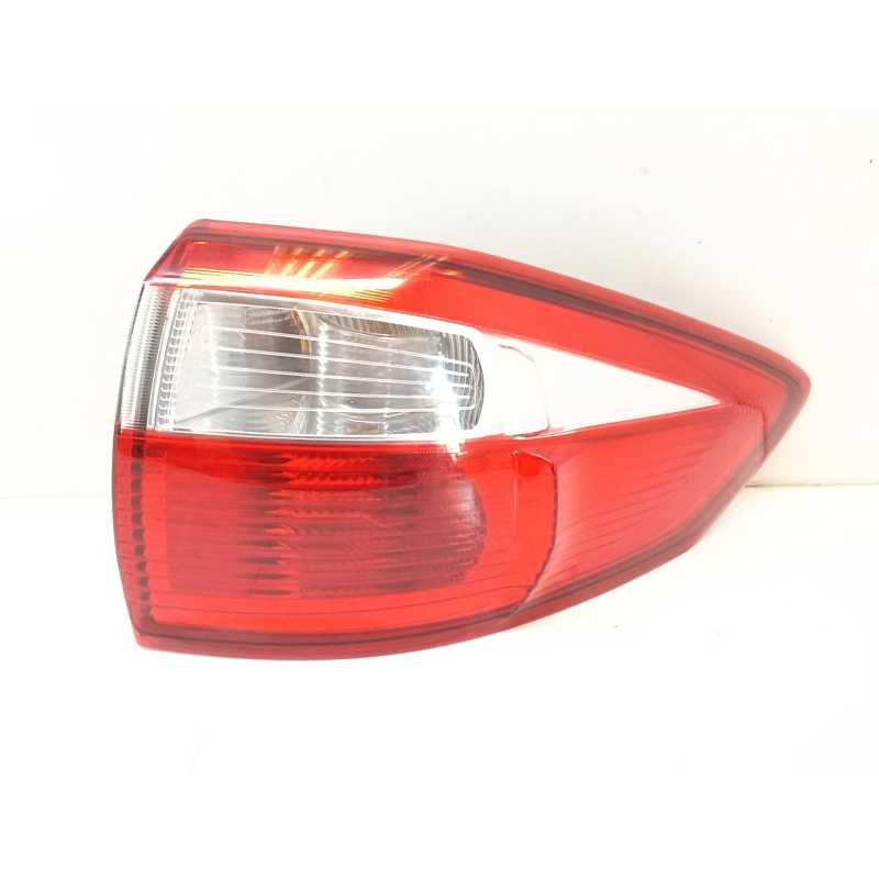 Recambio de piloto trasero derecho para ford c-max titanium referencia OEM IAM AM5113404BF  