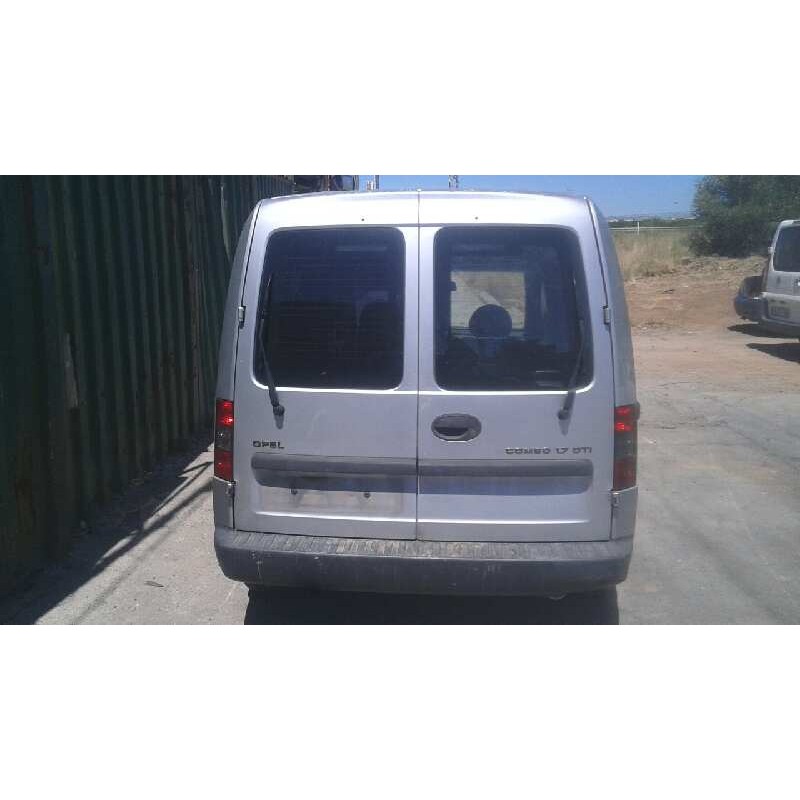 opel combo (corsa c) del año 2004