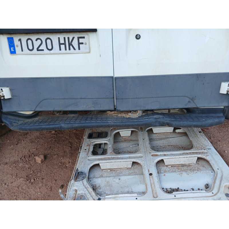 Recambio de faldon trasero para iveco daily caja cerrada (2006 =>) referencia OEM IAM   