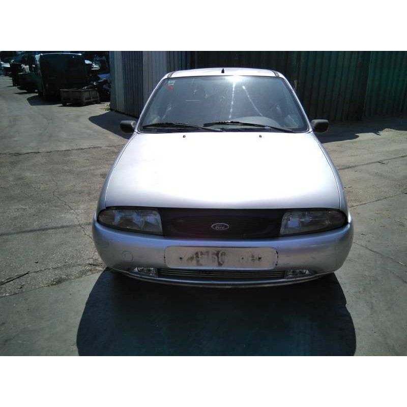 ford fiesta berlina del año 1997