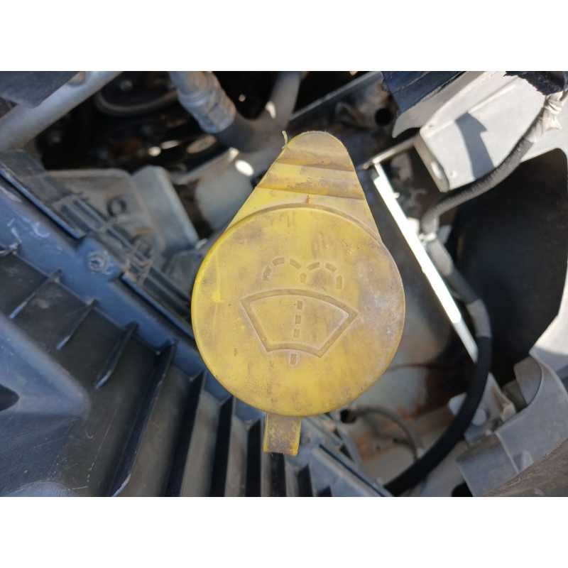 Recambio de deposito limpia para renault master kombi l2h2 3,5t referencia OEM IAM   