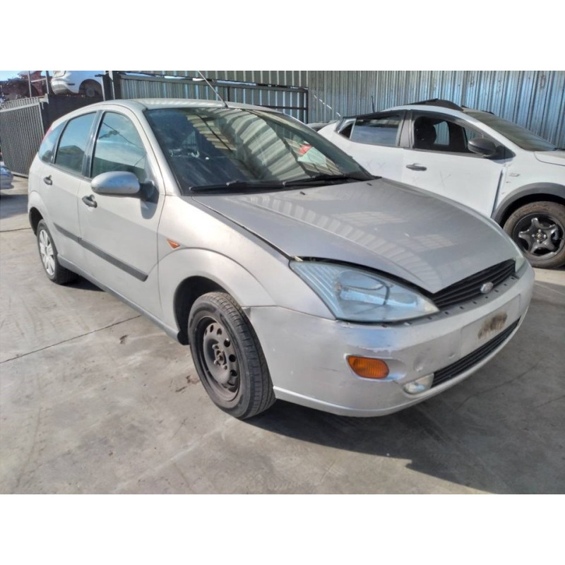 ford focus berlina (cak) del año 2001