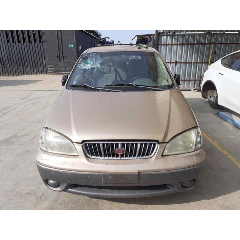 kia carens del año 2001