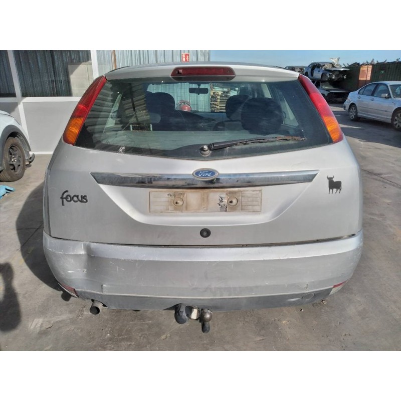 ford focus berlina (cak) del año 2001