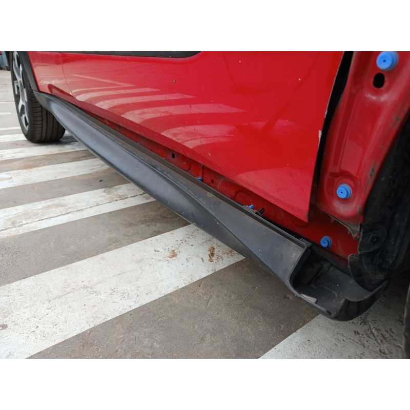 Recambio de faldon lateral derecho para citroën c4 cactus 1.2 thp 110 referencia OEM IAM   