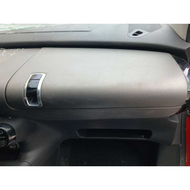 Recambio de guantera para citroën c4 cactus 1.2 thp 110 referencia OEM IAM   