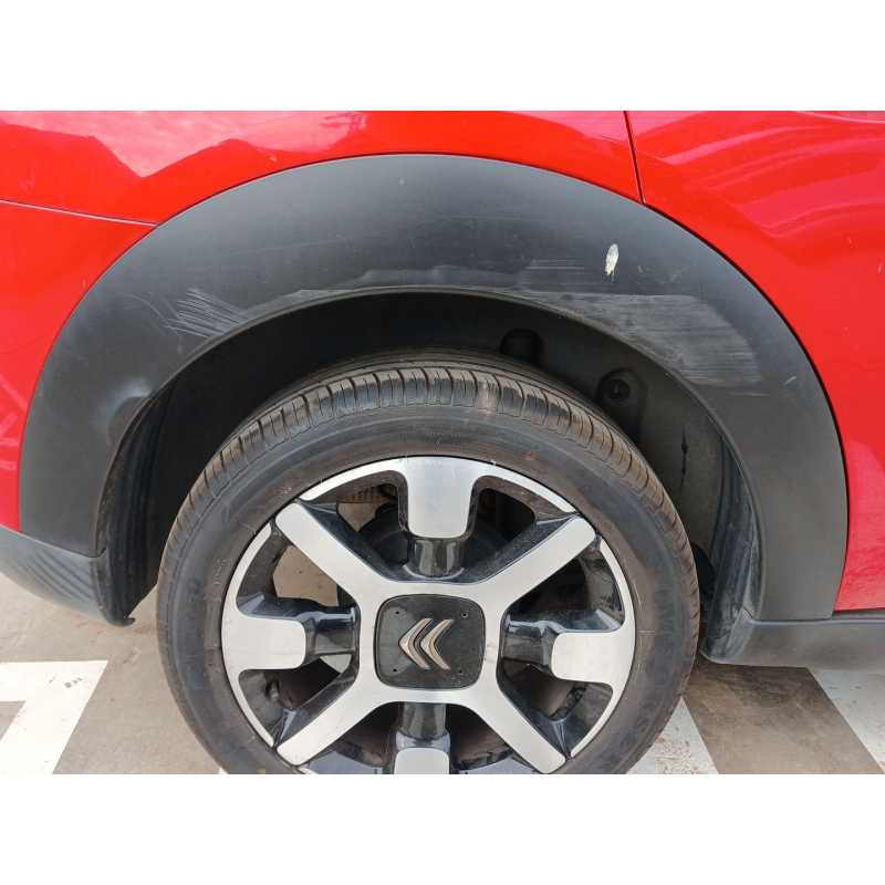 Recambio de aletin trasero derecho para citroën c4 cactus 1.2 thp 110 referencia OEM IAM   