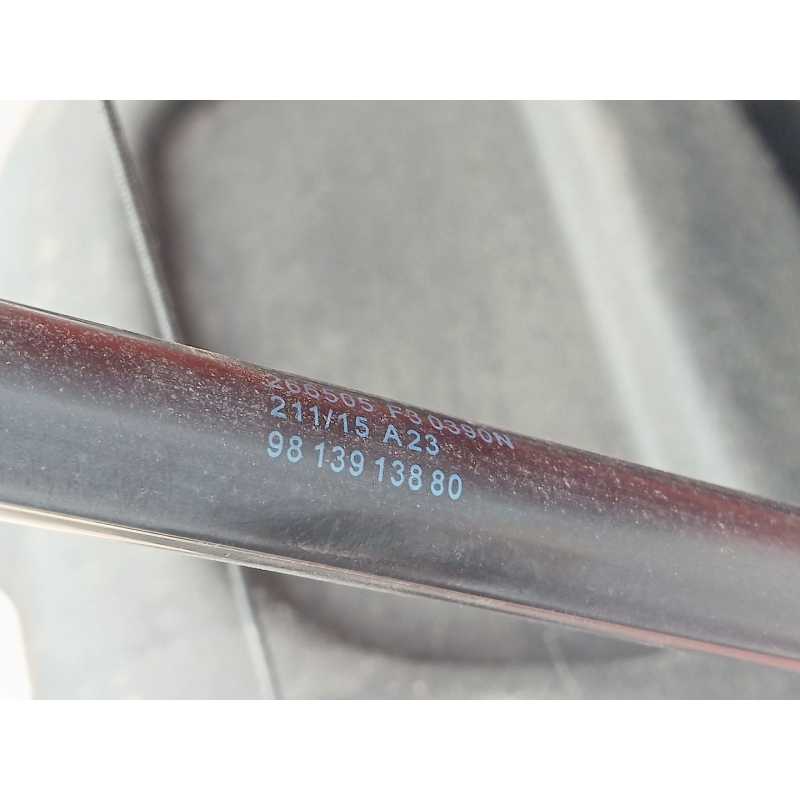 Recambio de amortiguadores maletero / porton para citroën c4 cactus 1.2 thp 110 referencia OEM IAM 9813913880  
