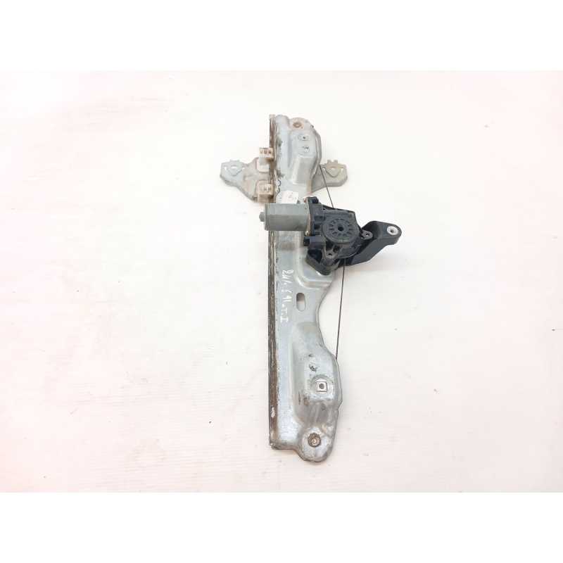 Recambio de elevalunas trasero izquierdo para nissan qashqai (j11) 360 referencia OEM IAM C17690100  