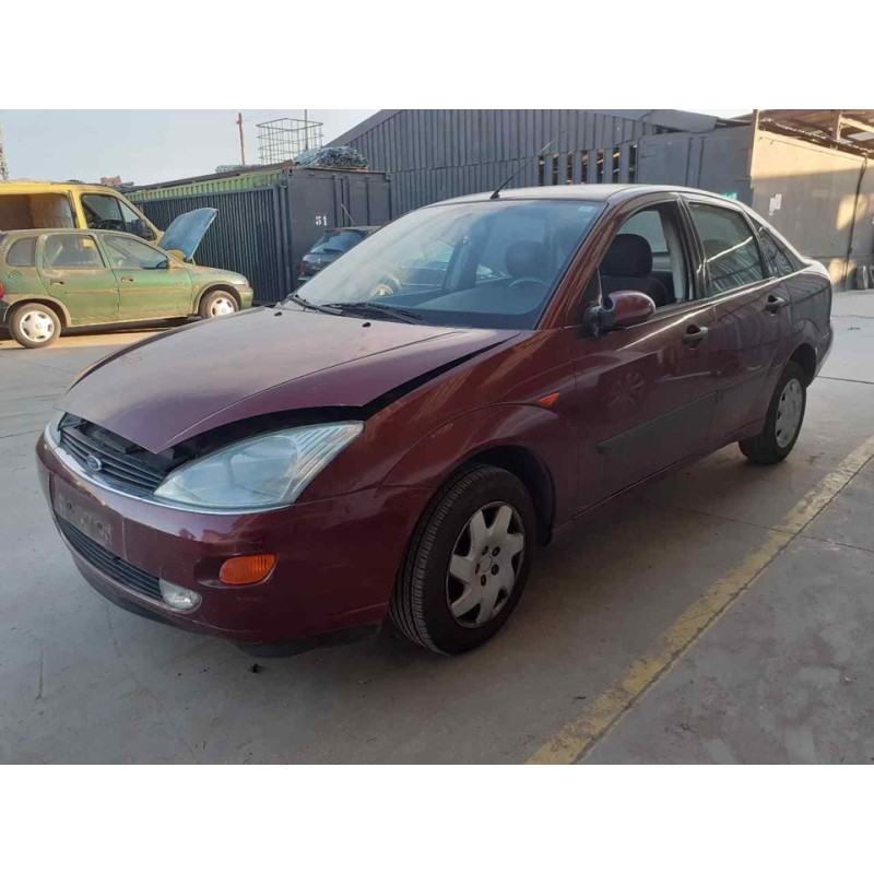 ford focus berlina (cak) del año 2000