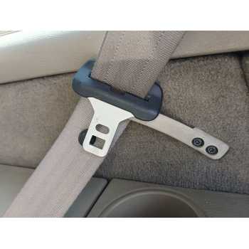 CINTURON SEGURIDAD TRASERO DERECHO 