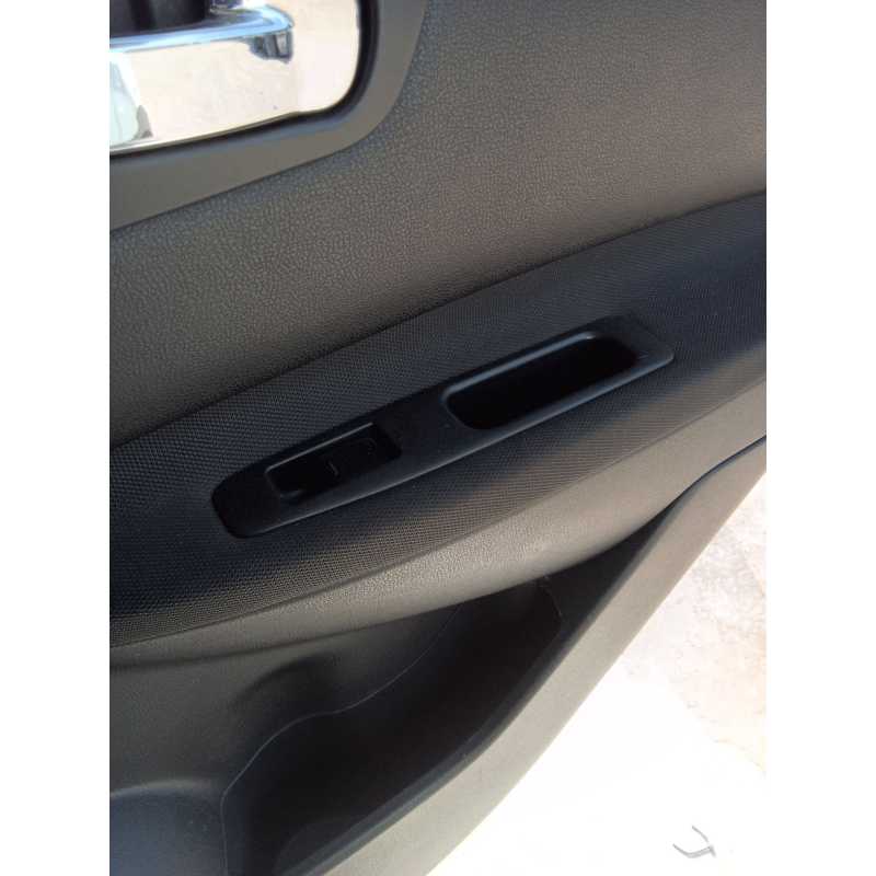 Recambio de mando elevalunas trasero derecho para nissan qashqai i (j10, nj10) 2.0 dci referencia OEM IAM   