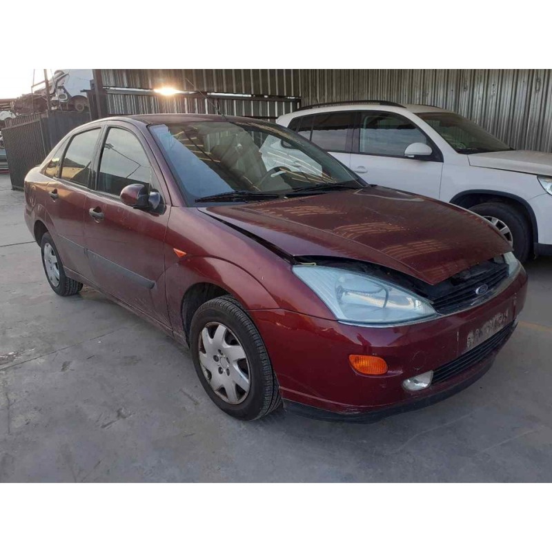 ford focus berlina (cak) del año 2000