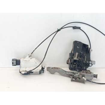 CERRADURA PUERTA LATERAL IZQUIERDA 828421 