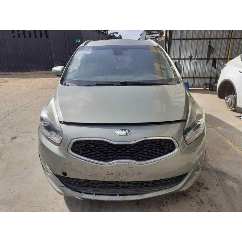 kia carens ( ) del año 2013