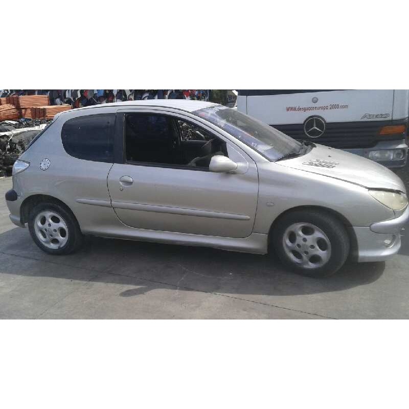 peugeot 206 berlina del año 2003