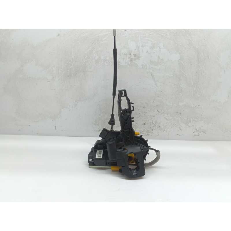 Recambio de cerradura puerta delantera izquierda para kia cee´d concept referencia OEM IAM 81310A20001EF  