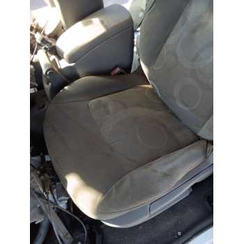 ASIENTO DELANTERO IZQUIERDO 