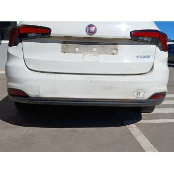 PARAGOLPES TRASERO 