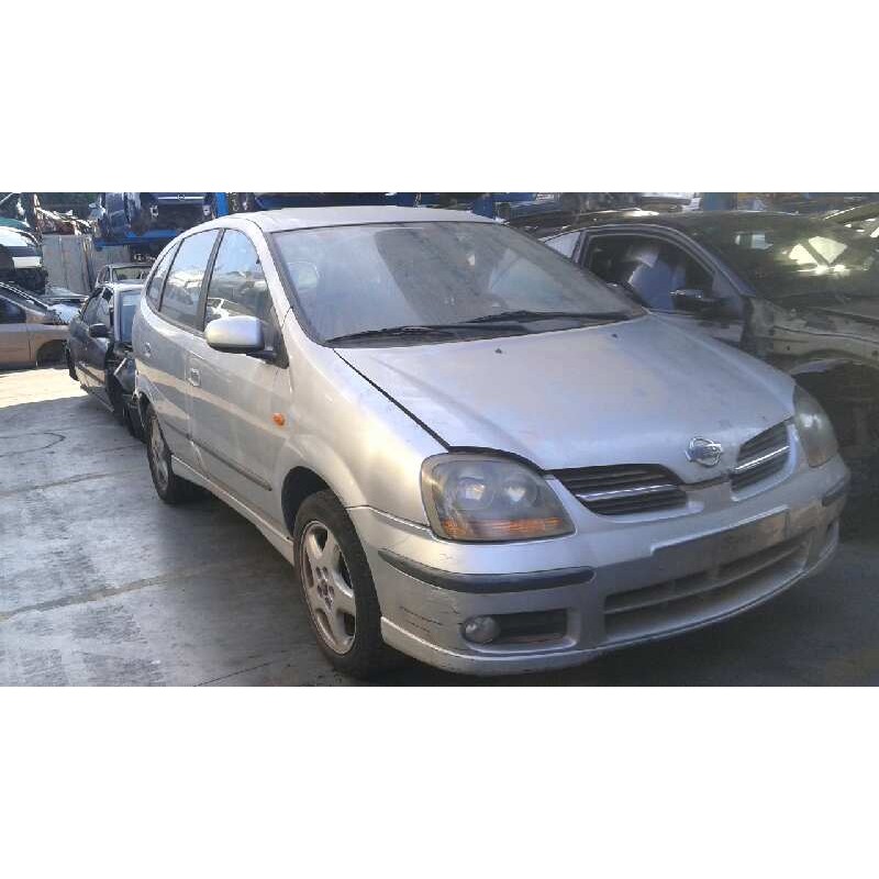 nissan almera tino (v10m) del año 2001