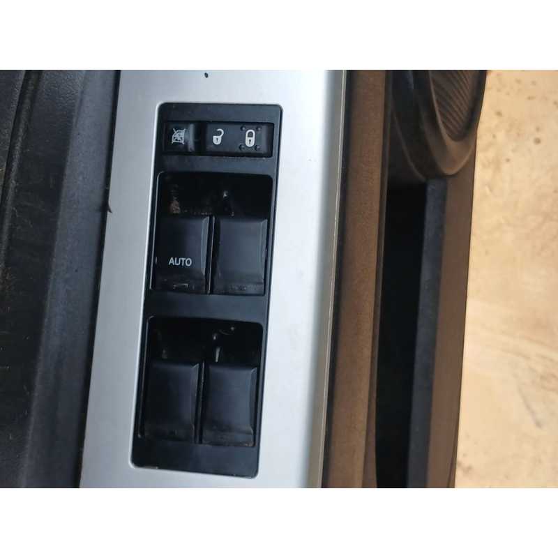 Recambio de mando elevalunas delantero izquierdo para chrysler jeep compass sport referencia OEM IAM   