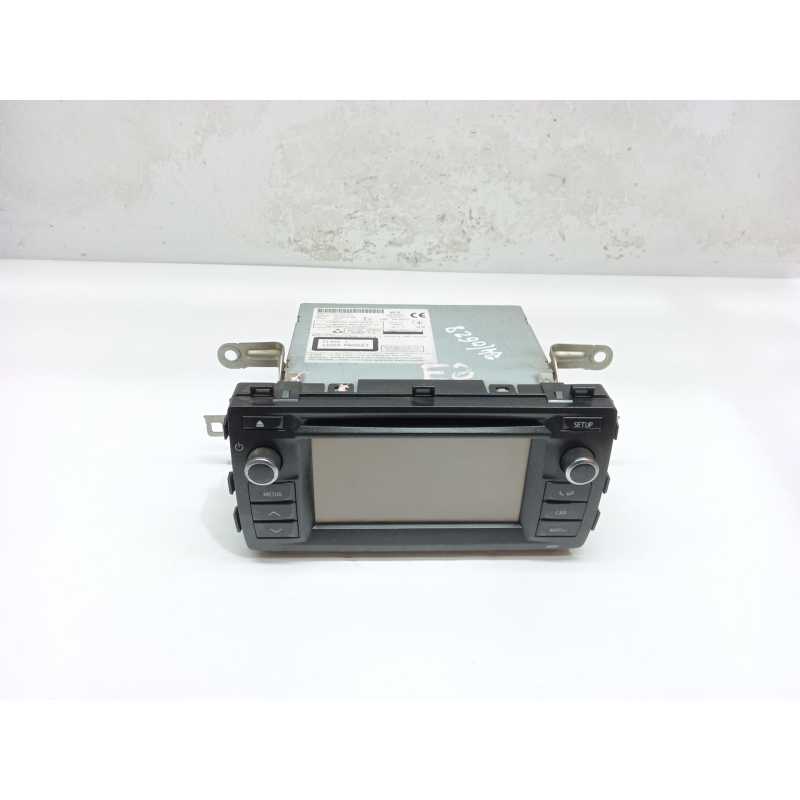 Recambio de sistema audio / radio cd para toyota auris hybrid active referencia OEM IAM 8614002010 1OR030232 
