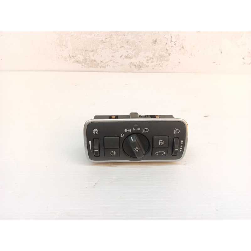 Recambio de mando luces para volvo v60 kombi momentum referencia OEM IAM 30739456  