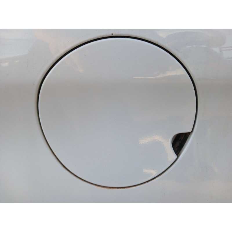 Recambio de tapa exterior combustible para peugeot 208 style referencia OEM IAM   