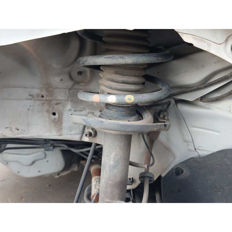 Recambio de amortiguador delantero izquierdo para peugeot 208 style referencia OEM IAM   