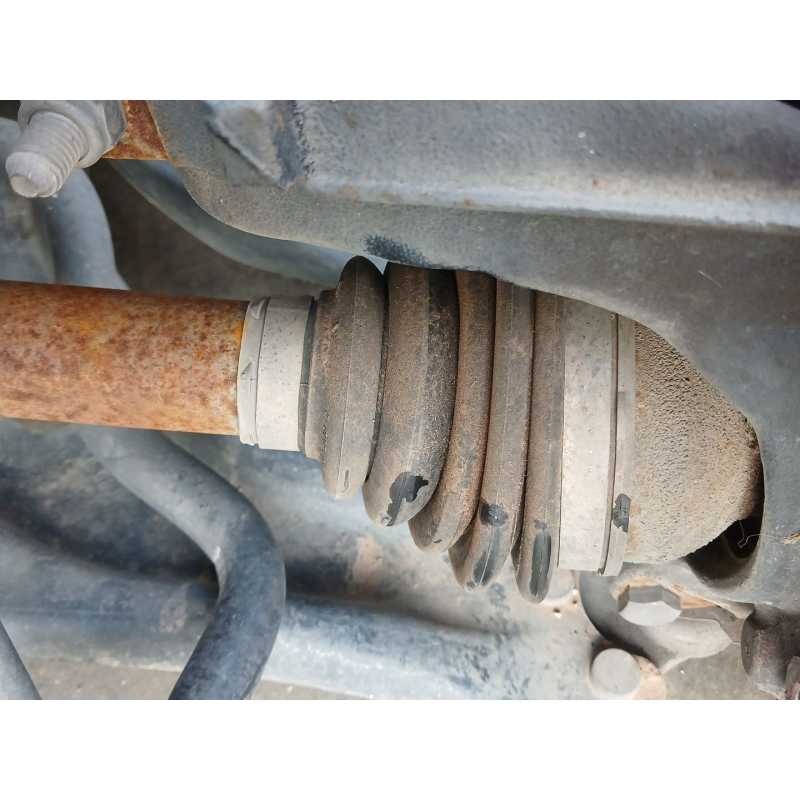 Recambio de transmision delantera izquierda para peugeot 208 style referencia OEM IAM 9656135280  