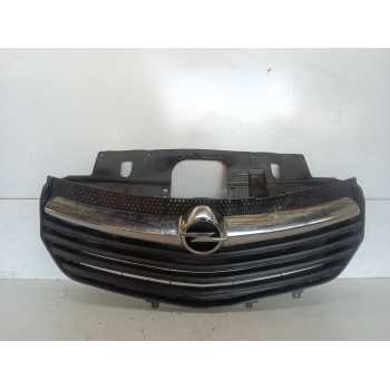 REJILLA DELANTERA 623104066R 