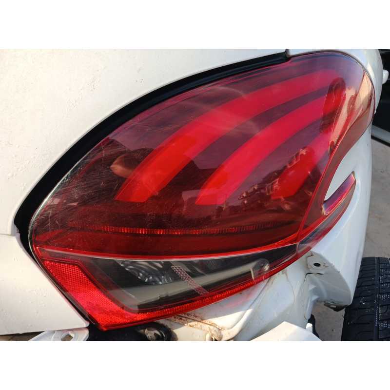 Recambio de piloto trasero derecho para peugeot 208 style referencia OEM IAM   