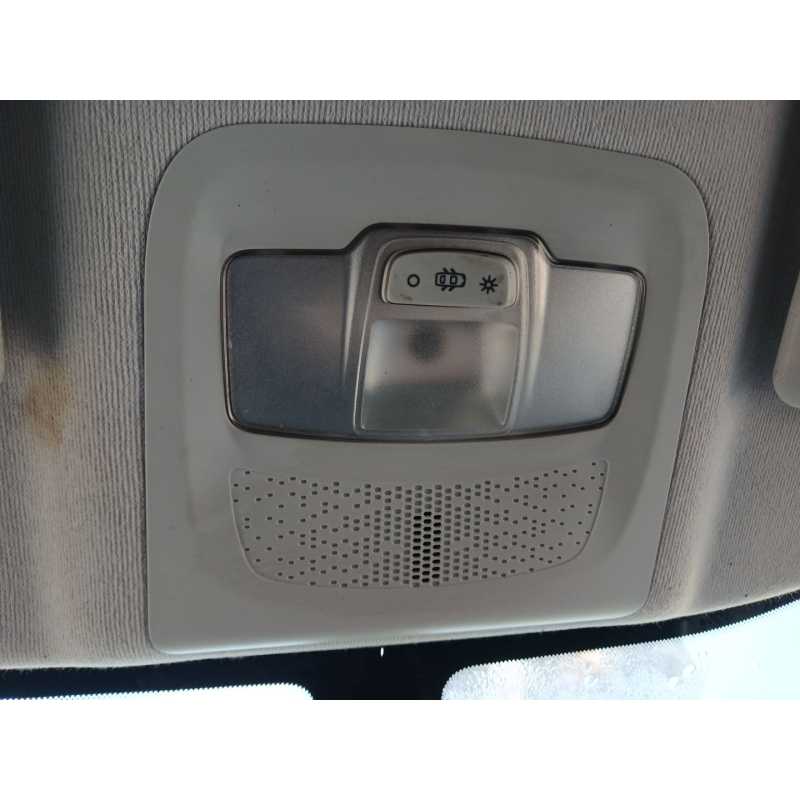 Recambio de luz interior para peugeot 208 style referencia OEM IAM   