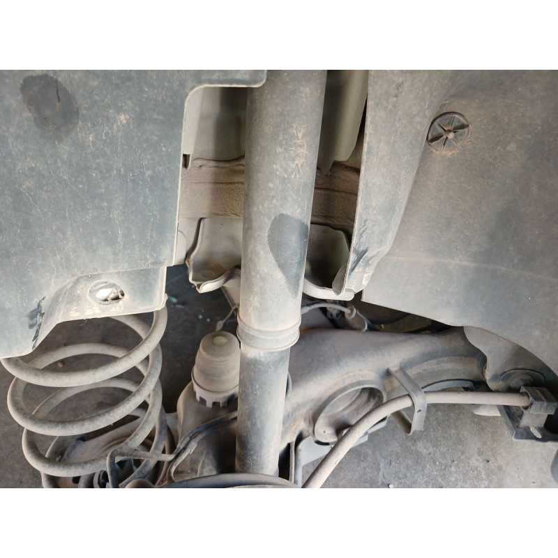Recambio de amortiguador trasero derecho para peugeot 208 style referencia OEM IAM   