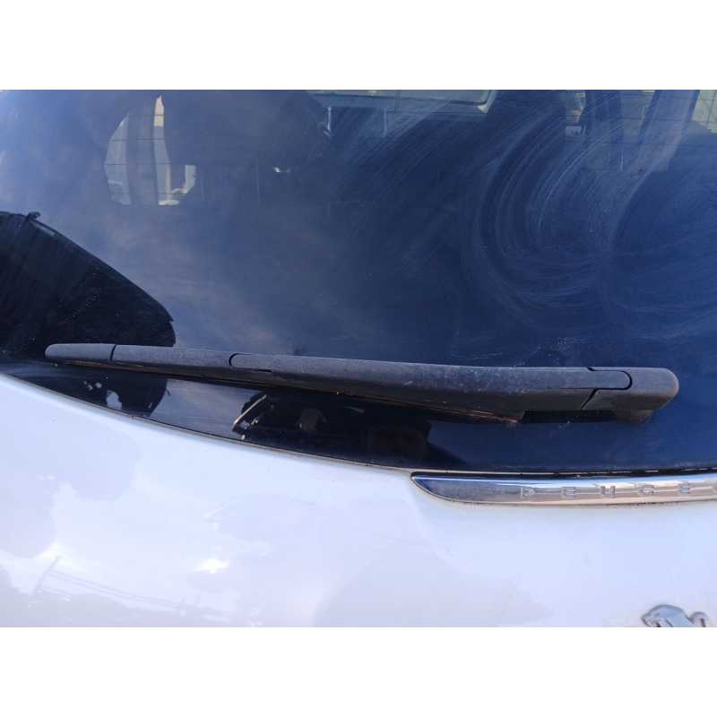 Recambio de brazo limpia trasero para peugeot 208 style referencia OEM IAM   
