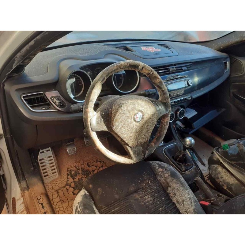 alfa romeo giulietta (191) del año 2011