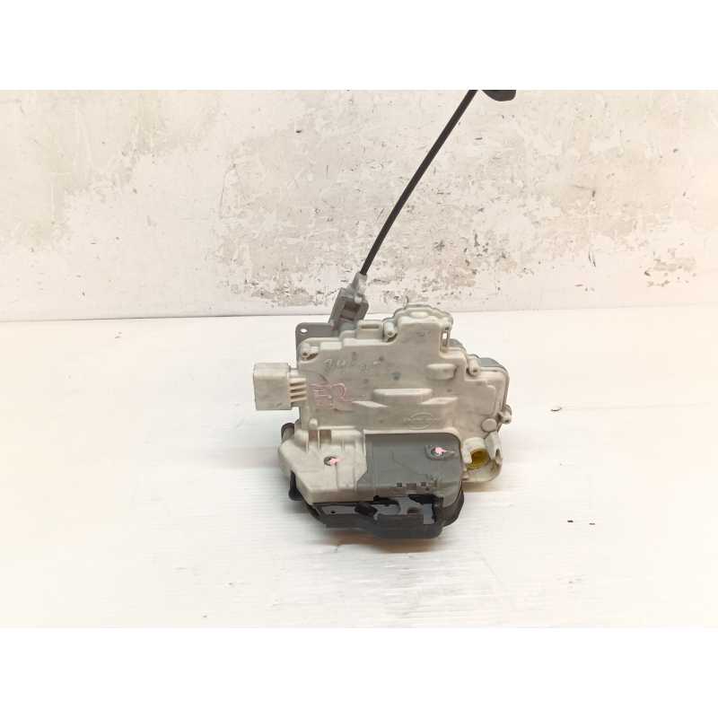 Recambio de cerradura puerta delantera izquierda para audi a4 berlina (8e) 2.0 tdi 16v (103kw) referencia OEM IAM   