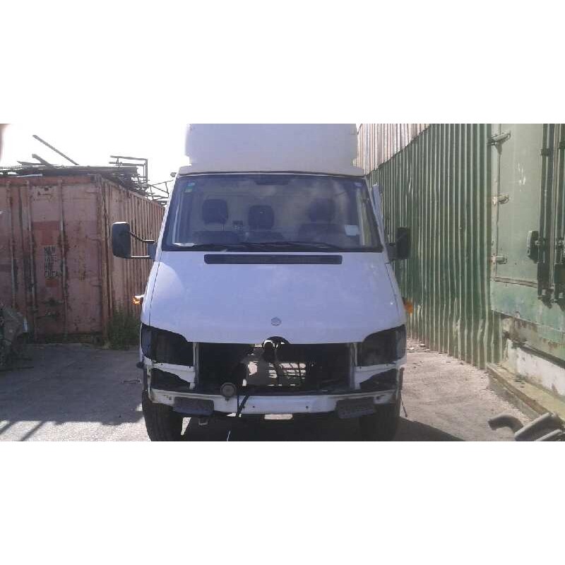 mercedes-benz sprinter 02.00  caja cerrada del año 2003