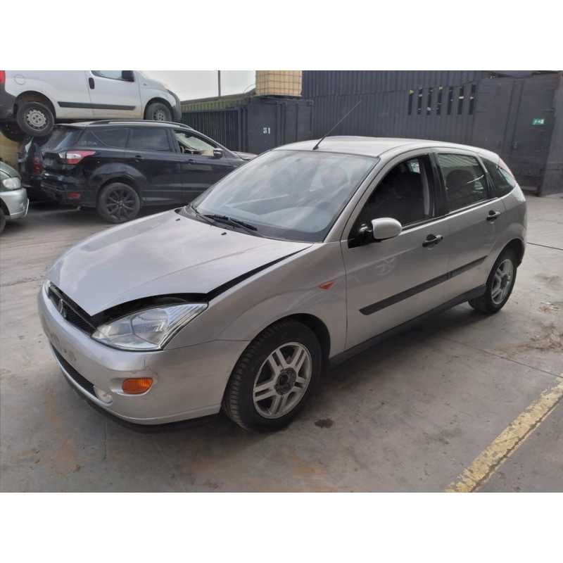 ford focus berlina (cak) del año 2001