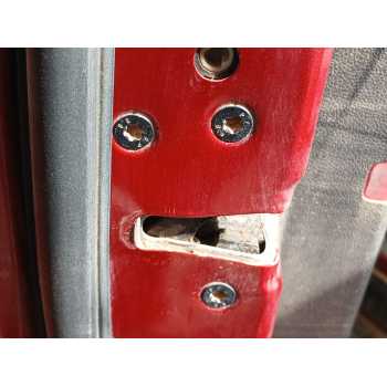 CERRADURA PUERTA DELANTERA IZQUIERDA 