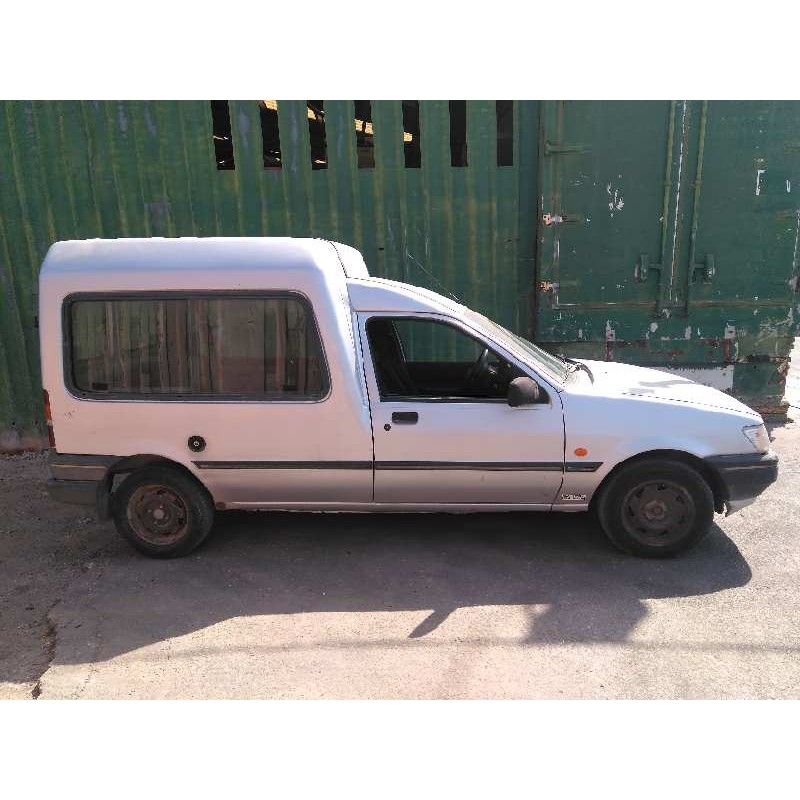 ford fiesta berl./courier del año 1995