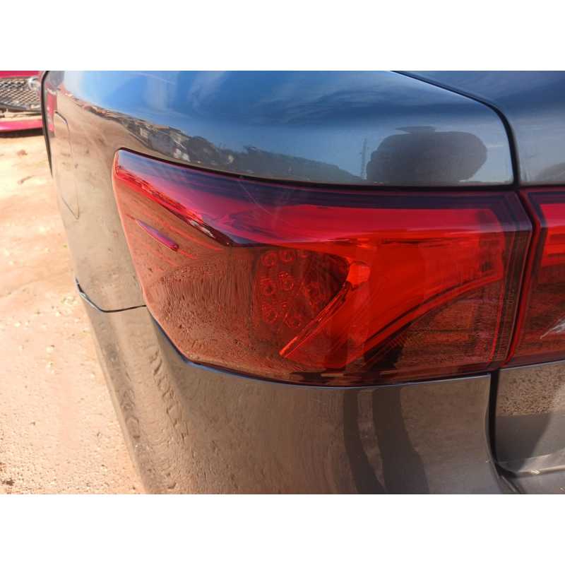 Recambio de piloto trasero izquierdo para toyota avensis advance referencia OEM IAM   