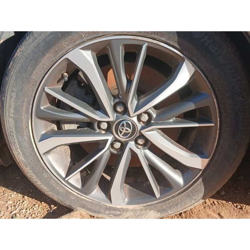 Recambio de llanta para toyota avensis advance referencia OEM IAM   