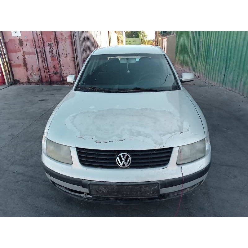 volkswagen passat berlina (3b2) del año 1999