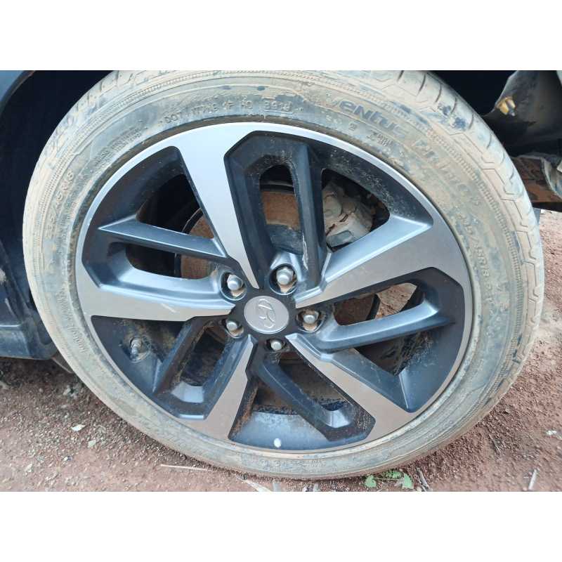 Recambio de llanta para hyundai kona referencia OEM IAM   