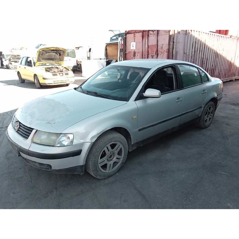 volkswagen passat berlina (3b2) del año 1999