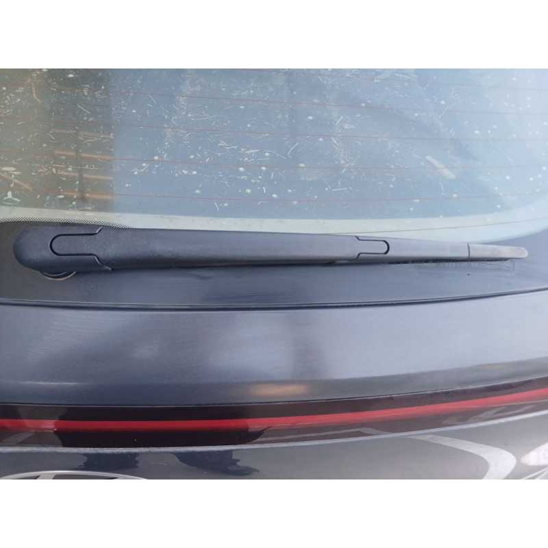 Recambio de brazo limpia trasero para hyundai kona sx2 1.6 t-gdi hybrid referencia OEM IAM   